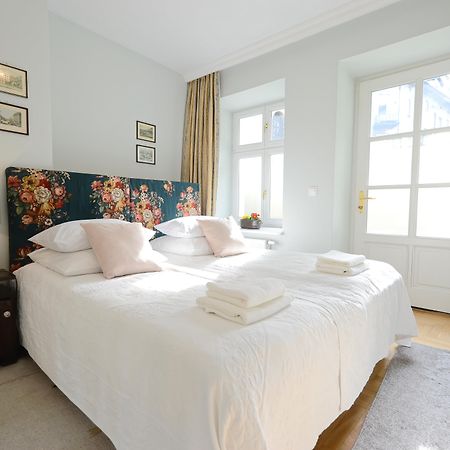 Crystal Suites Chez Helena คราคูฟ ภายนอก รูปภาพ
